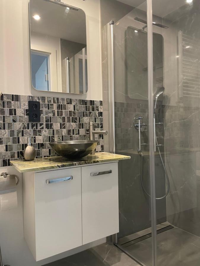Luxury 60M2 Appartement In Wilhelmstadt Berlin Bagian luar foto