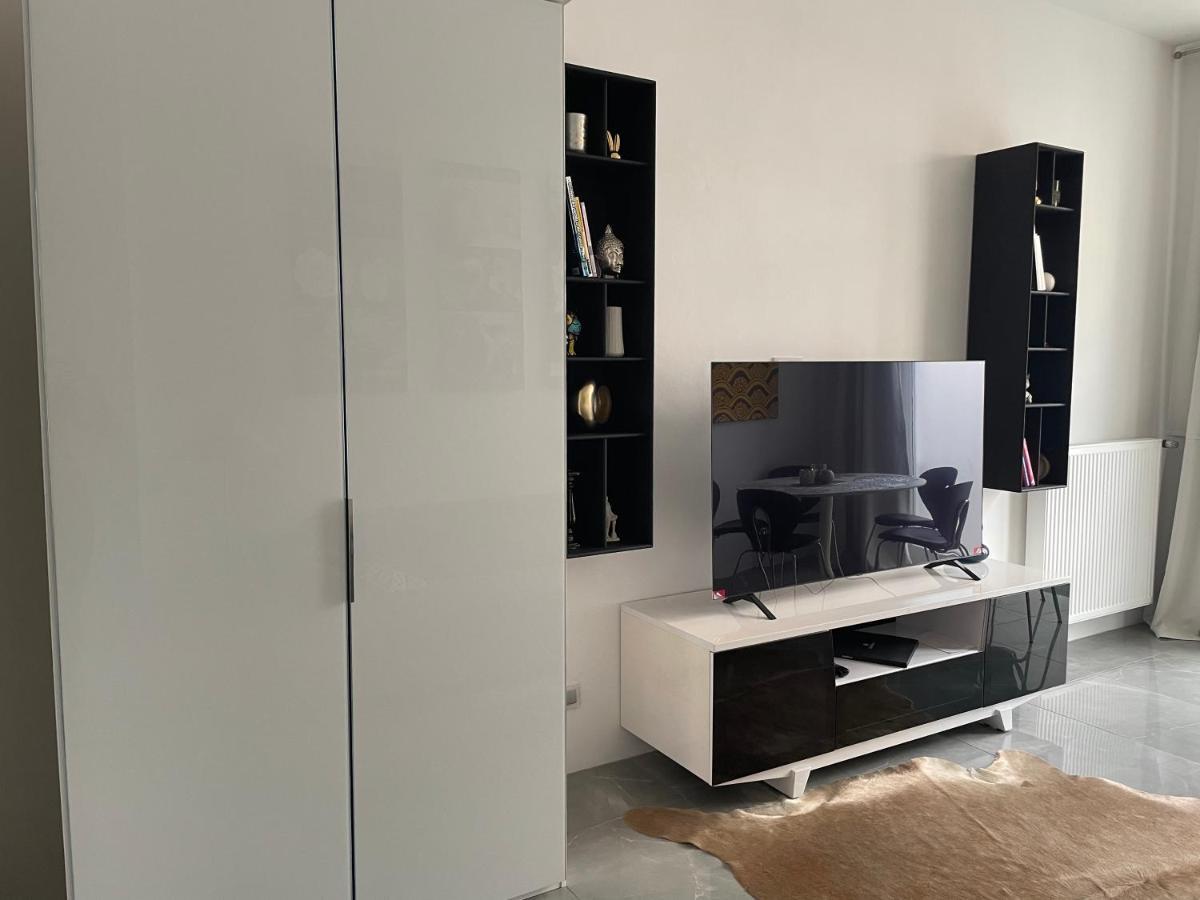 Luxury 60M2 Appartement In Wilhelmstadt Berlin Bagian luar foto