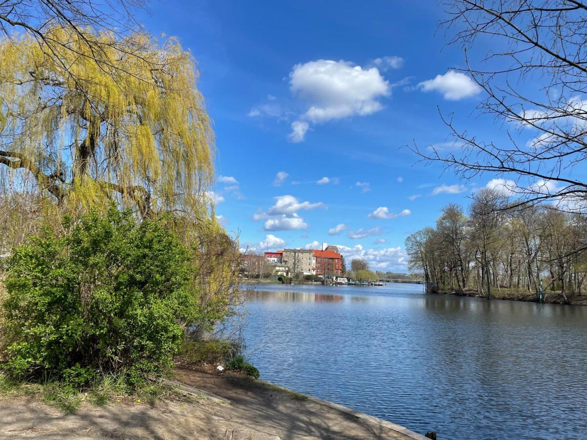 Luxury 60M2 Appartement In Wilhelmstadt Berlin Bagian luar foto